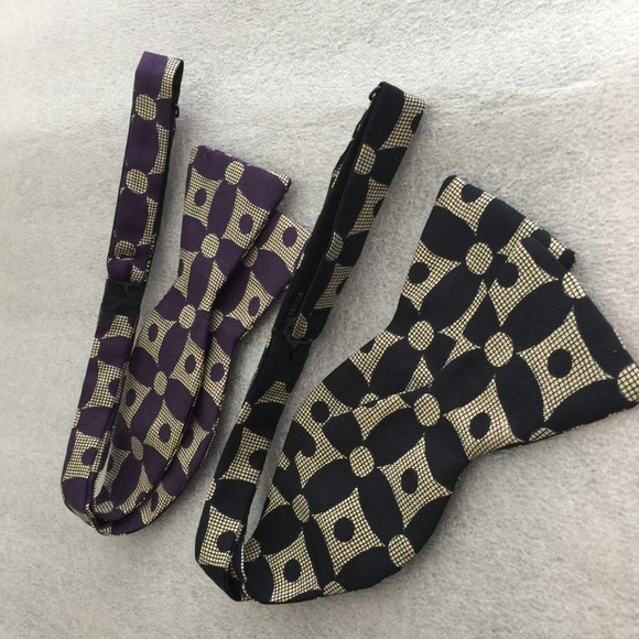 NWOT (2) Bow Ties in same pattern in diff. colors - Picture 3 of 4